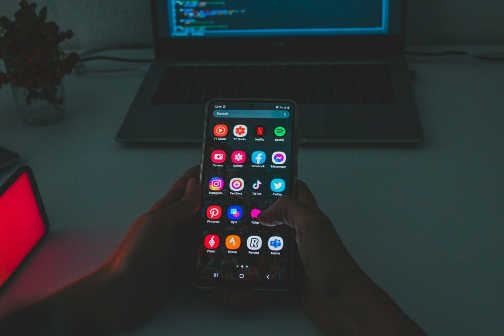 7 Leading Mobile Apps Developed with JavaScript