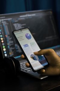How AI is Powering Edge Computing: 6 Technical Innovations in the US & Europe