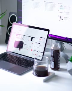 UK Enterprises Are Stalling, Why Custom Code Wins