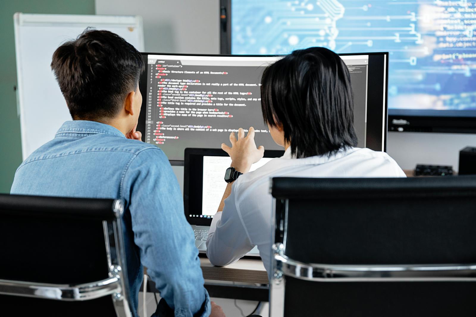 Kilkenny Startups: When to Choose Staff Augmentation Over Outsourcing