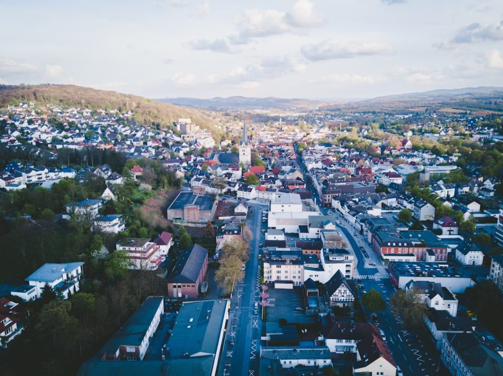 Drammen Firms: Dev Centre House Chatbots in Customer Service