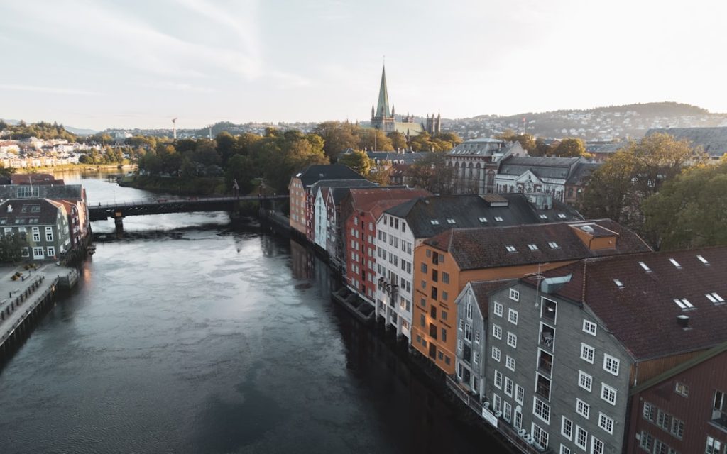 Drammen Businesses: Dev Centre House Expertise Across Cloud and AI