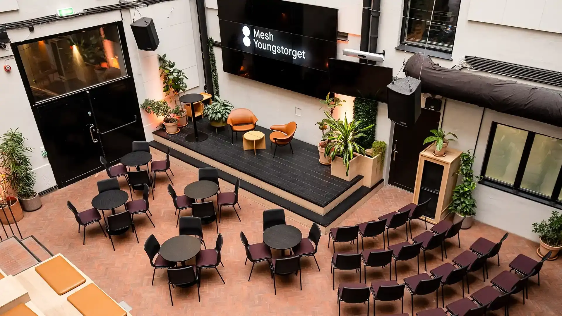 Common area of Dev Centre House office